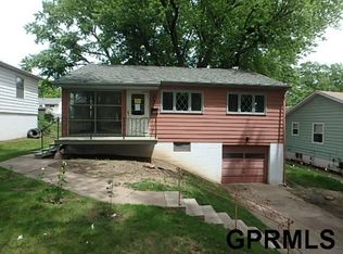 7018 Hamilton St, Omaha, NE 68132