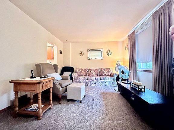 5th image of Orchard Pl #35