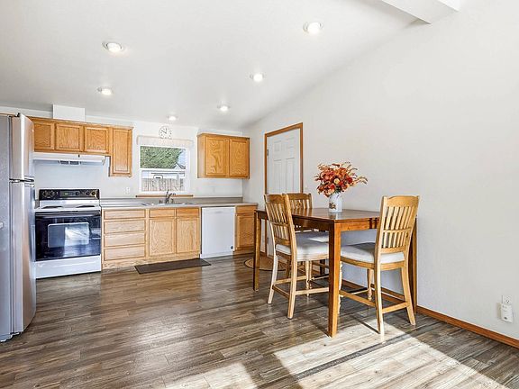 3rd image of 1313 9th St