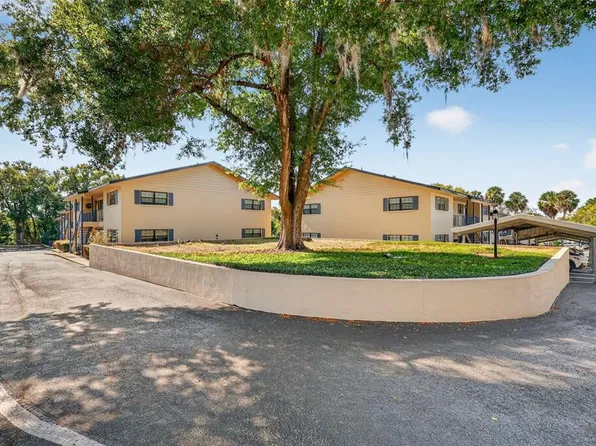 110 N Tremain St APT 105, Mount Dora, FL 32757