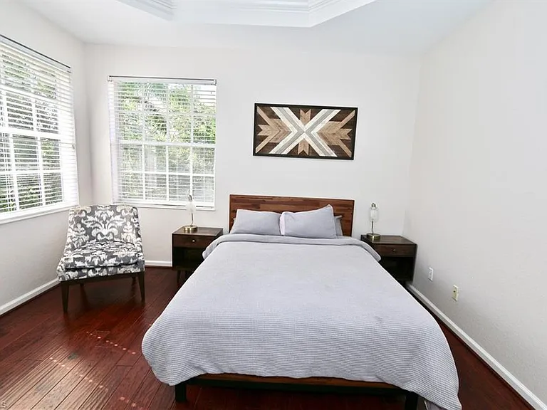15578 Vallecas Ln — Photo 17