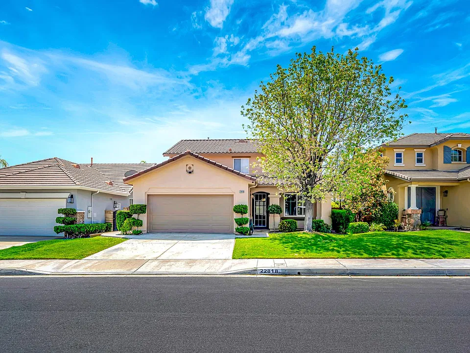 22818 Raintree Ln