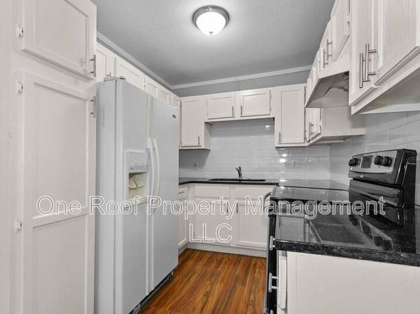 937 Metropolitan Ave #2