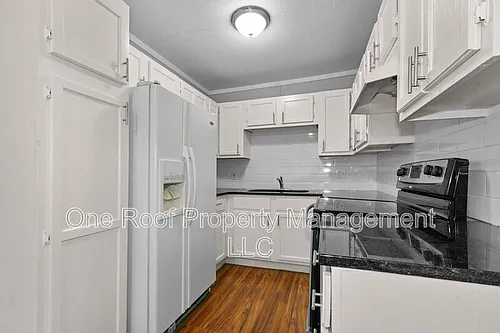937 Metropolitan Ave #2 Photo 1