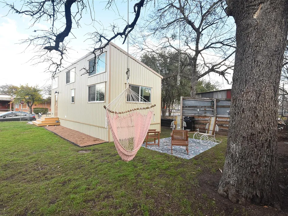 701 Vargas Rd #2
