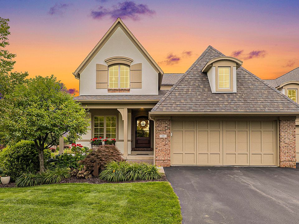 1st image of 10 Peartree Ln NE #24