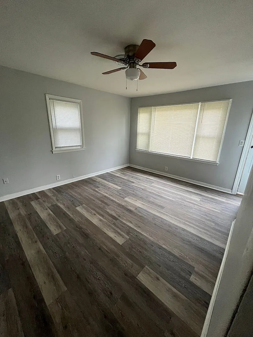 40th Ave 1010-1012 — Photo 2