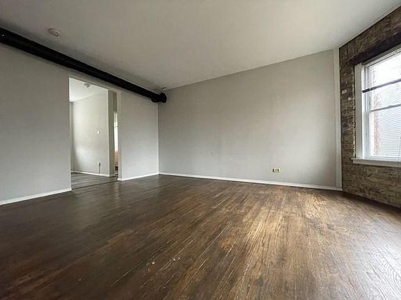 3rd image of 2438 N Hamlin Ave APT 1C