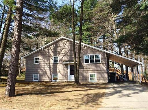 3rd image of 572 Coronation Dr