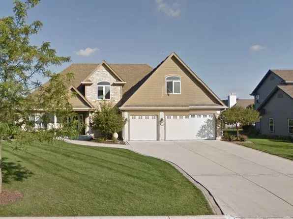 W49N648 Cedar Reserve CIRCLE, Cedarburg, WI 53012