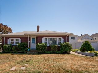 22 Brewster St, New Bedford, MA 02745
