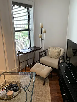 Rented by Flatiron Real Estate Advisors LLC | media 44