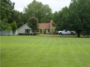 253 McCormick Rd, Forest, MS 39074