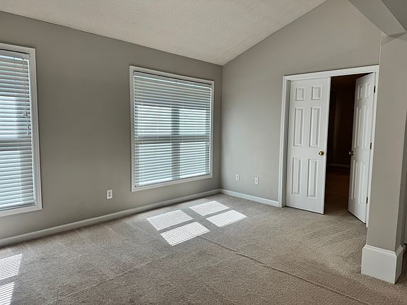 5th image of 1920 Charleston Oak Cir