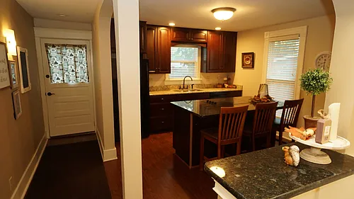 518 Bluemont Ave Photo 1