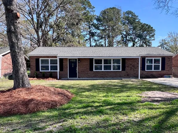 220 Phillips Ave, Port Wentworth, GA 31407