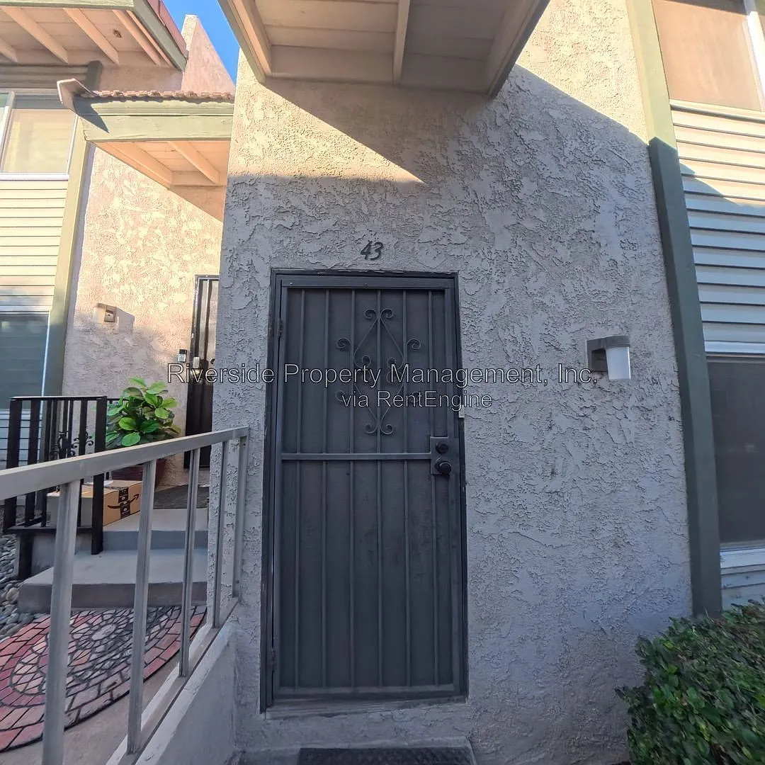 2 bed, 1.5 bath, 1092 sqft, $1,995 — Photo 4