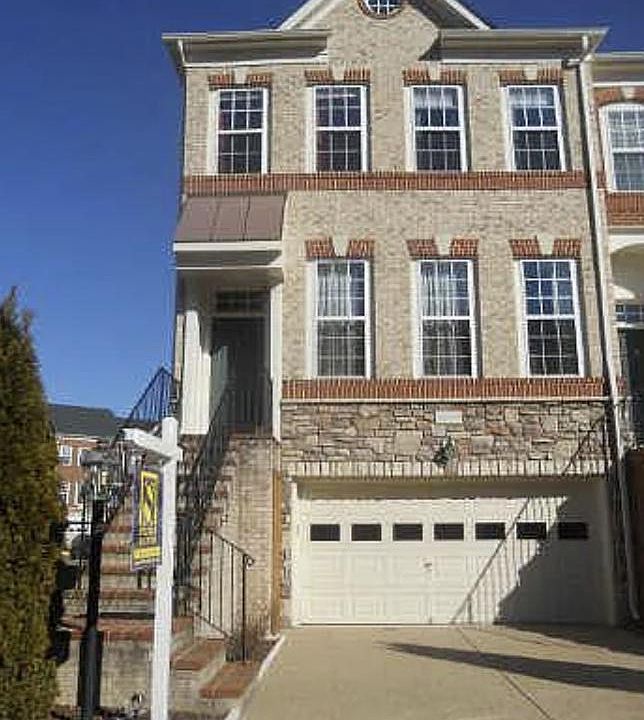 1st image of 21948 Windy Oaks Sq