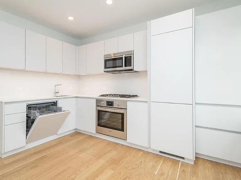 123 Highland Avenue — Photo 31