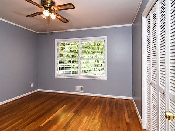 Light filled bedroom #1