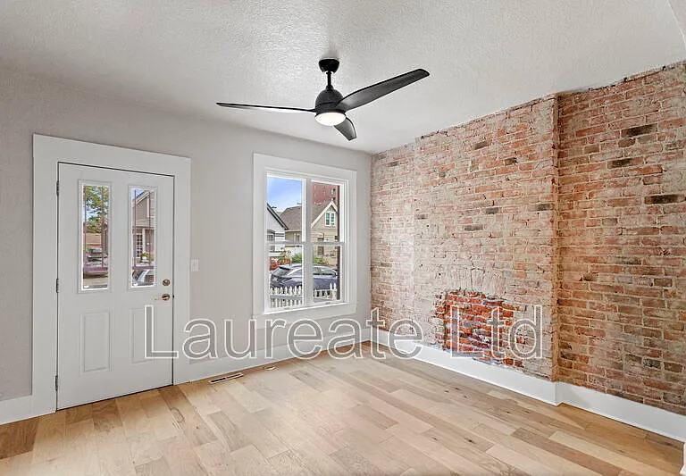 712 E 1st Ave — Photo 3