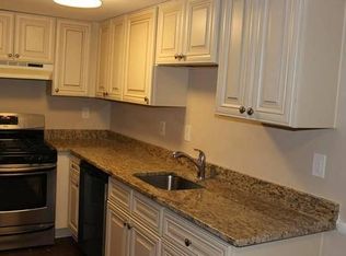 565 Northridge Xing, Sandy Springs, GA 30350