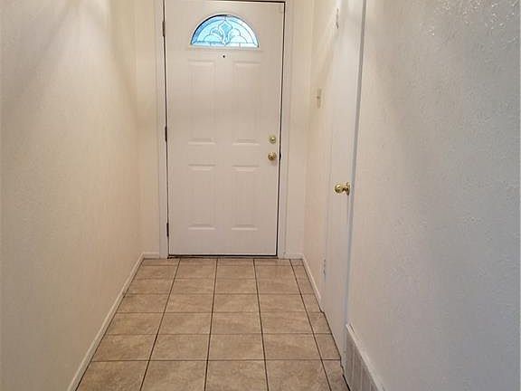 4th image of 12211 Baron Dr