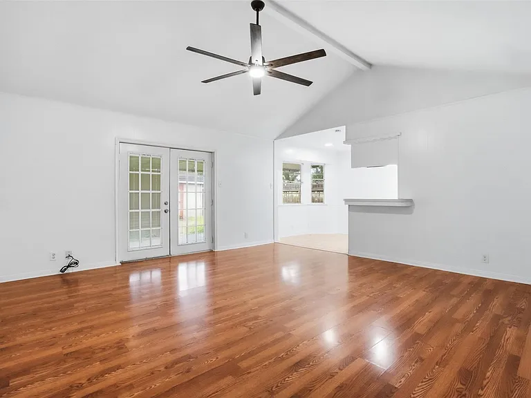10114 Belfast Rd — Photo 4