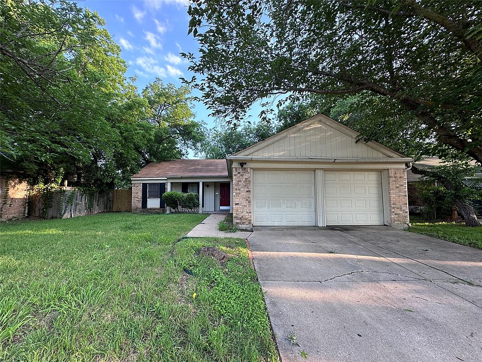 1st image of 4620 China Rose Dr