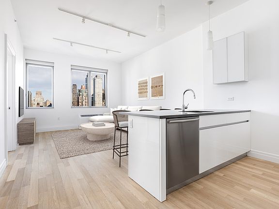 4th image of 554 54th St #24O