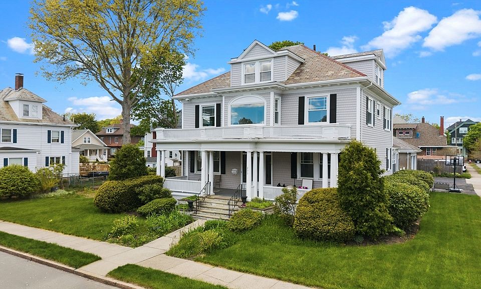 1st image of 293 Hawthorn St