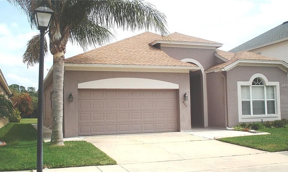 1st image of 925 Ekana Green Ct