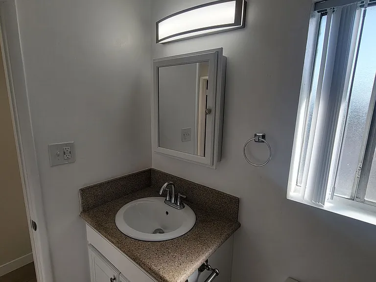 6336 Tujunga Ave — Photo 23