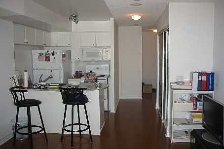 2nd image of 763 Bay St #1214