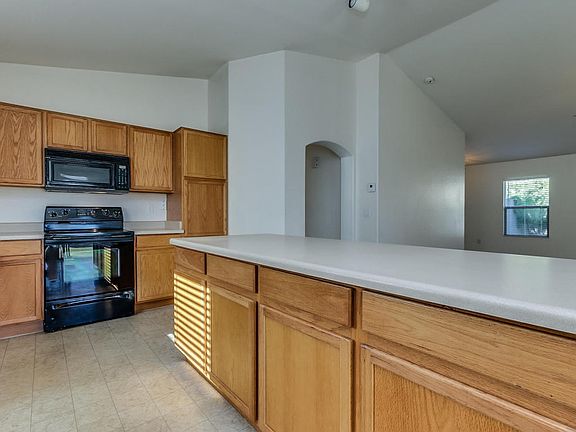 3rd image of 14011 N 178th Ave