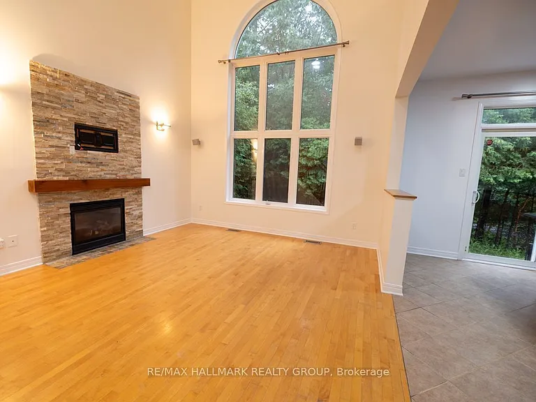 281 Goldridge Dr — Photo 16