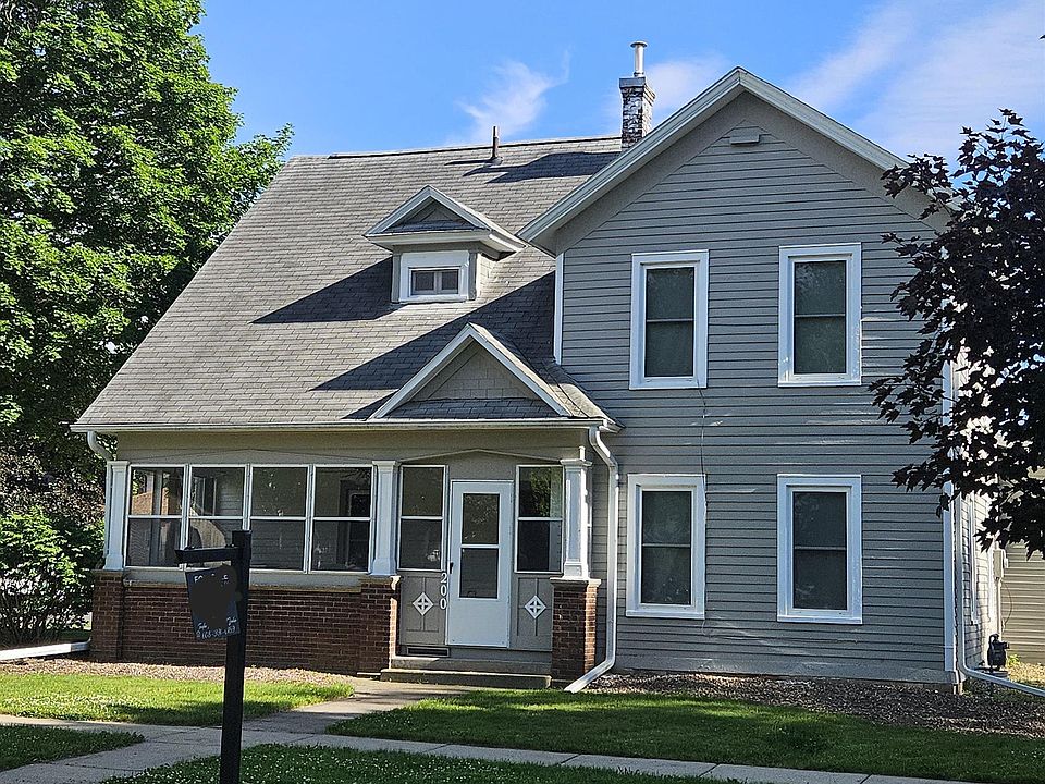 1st image of 200 Mary St