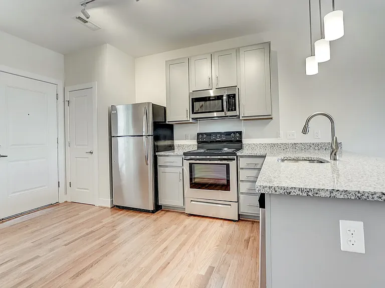1200 McDonough St — Photo 8