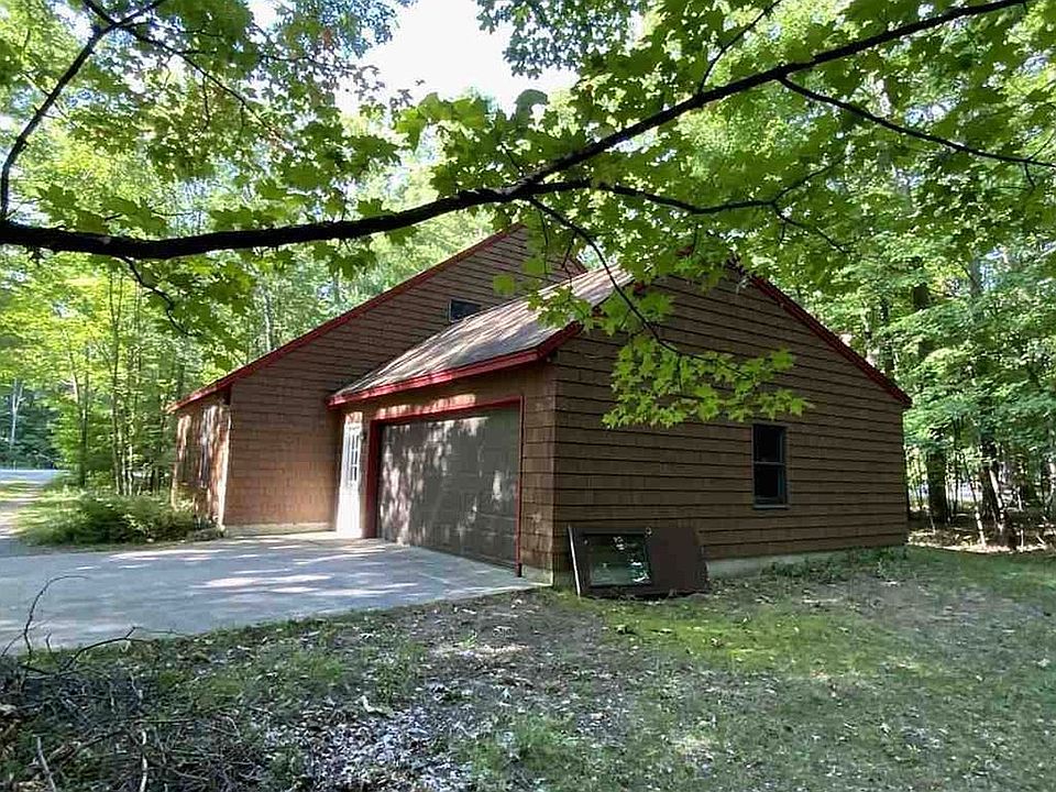 2nd image of 4010 Oxford Dr