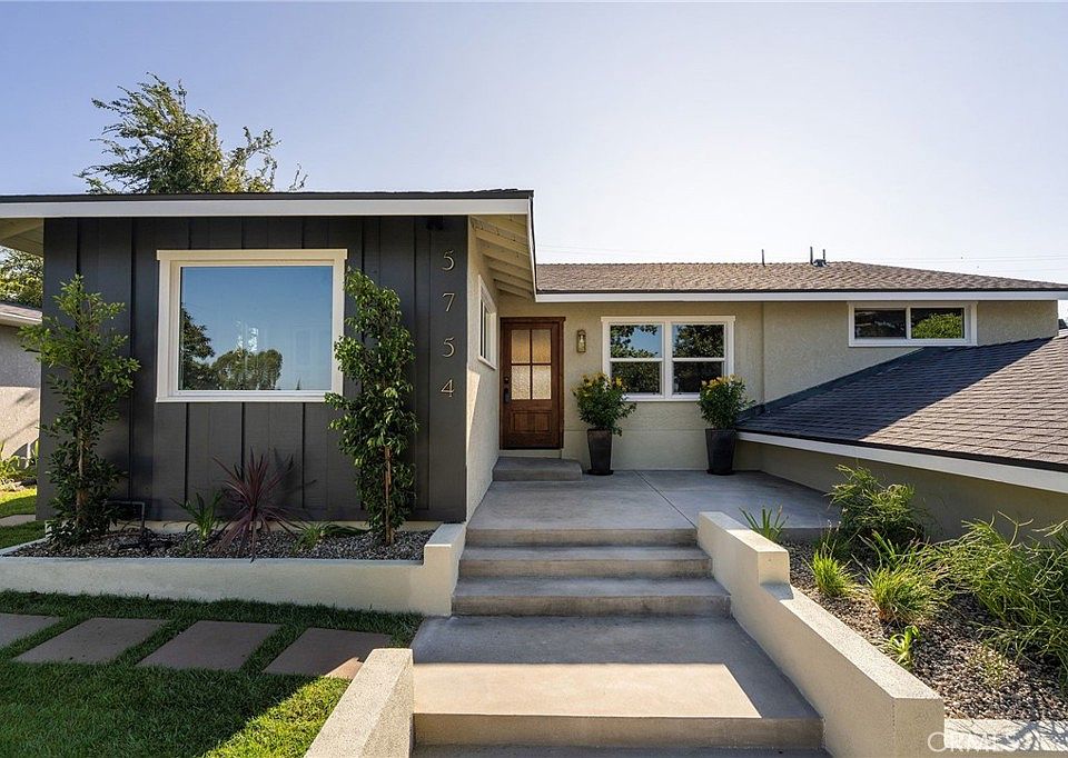 5754 W 74th St, Los Angeles, CA 90045 | MLS #DW26200880 | Zillow
