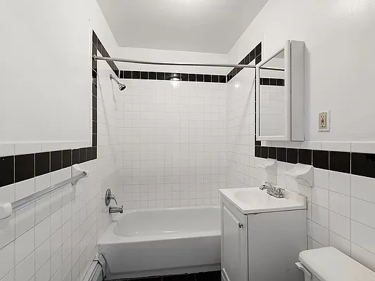 Rented by REAL New York | media 20