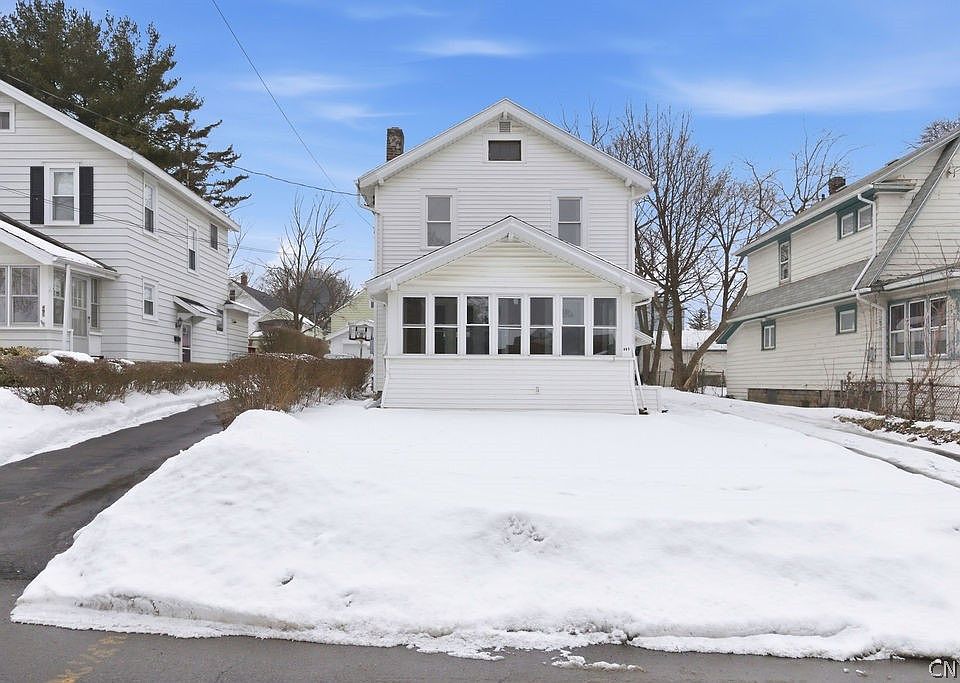 1st image of 497 Pleasantview Ave