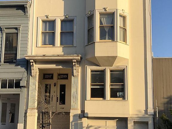 4th image of 2209 Pine St