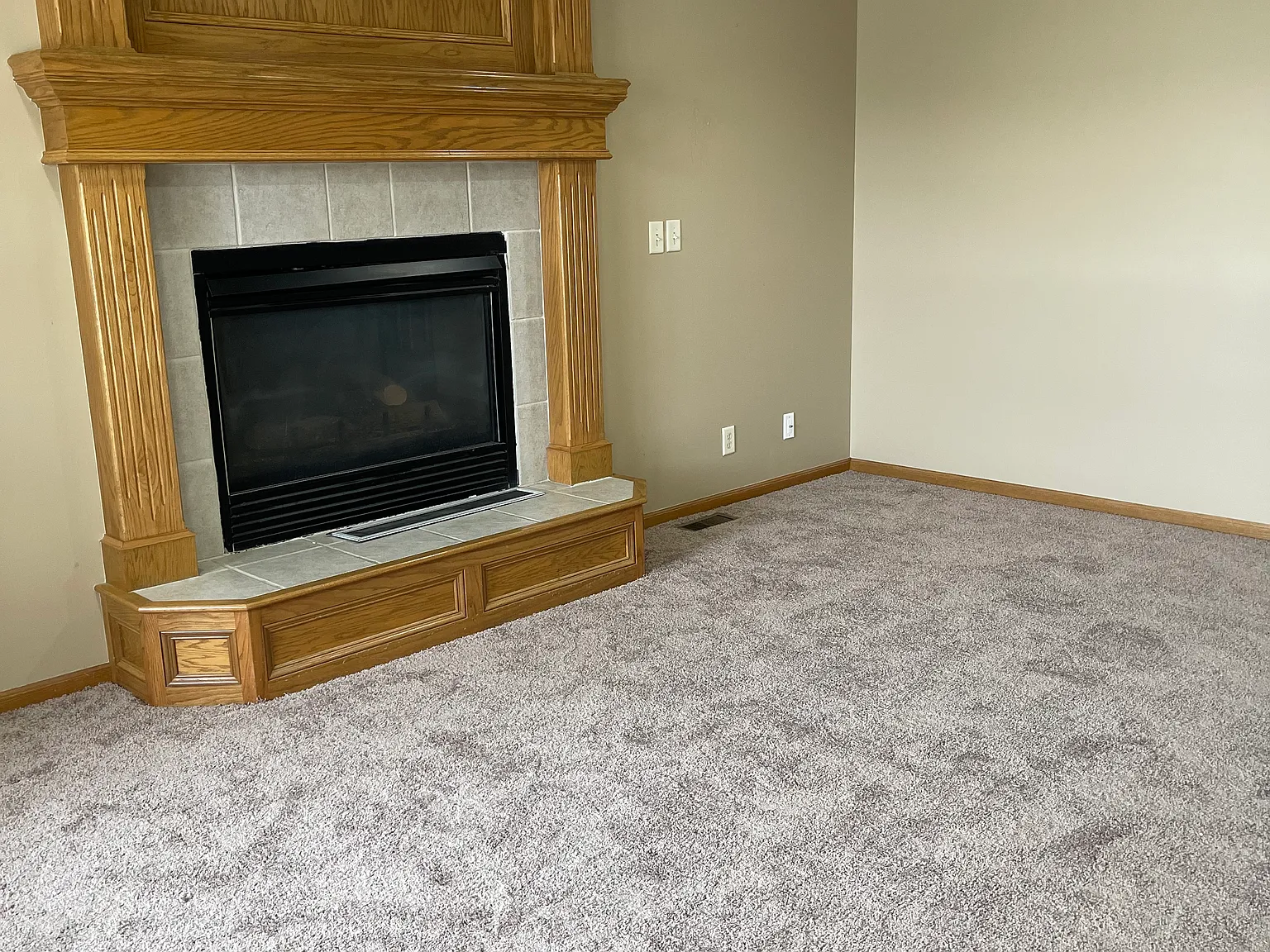 3 bed, $1,650 — Photo 2