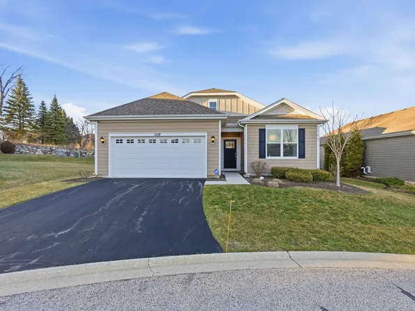 1110 Redtail Ct, Woodstock, IL 60098