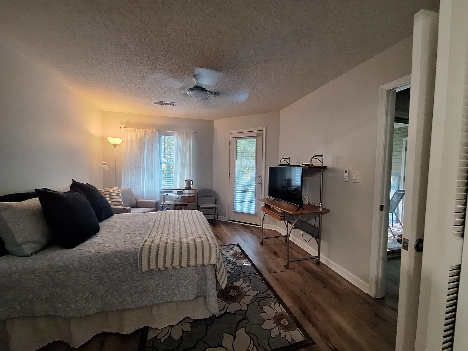 1850 Atlantic Dr — Photo 1