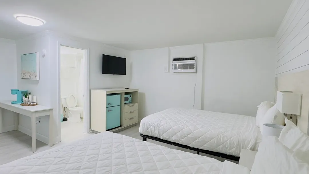 2310 N Ocean Blvd — Photo 2