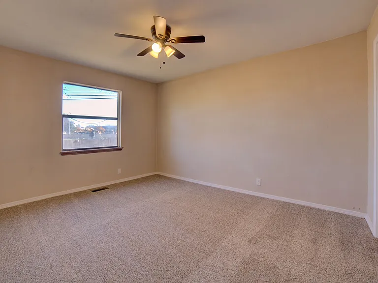 S 79th E Ave Duplex — Photo 17