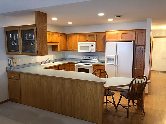 4th image of 12976 Evergreen Dr