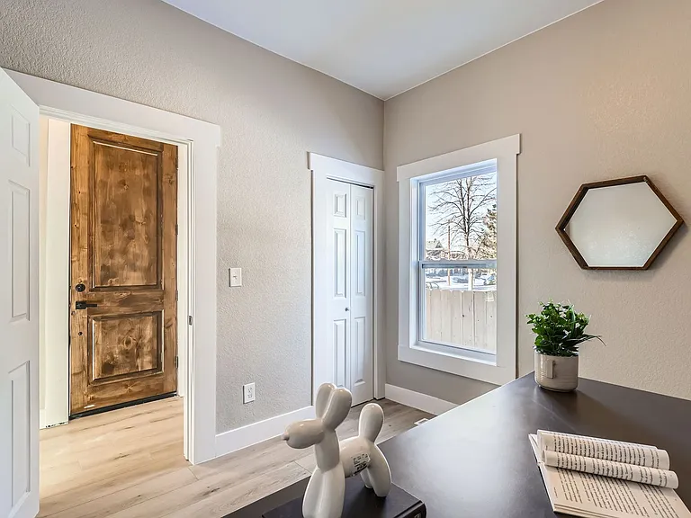 3120 N Race St — Photo 11
